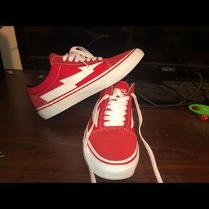 revenge storm size 9
